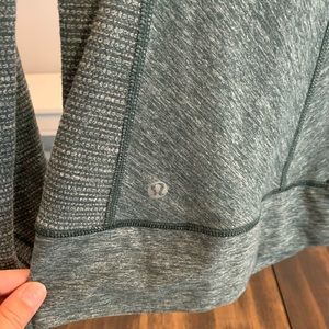 Lululemon Women’s green long sleeve
